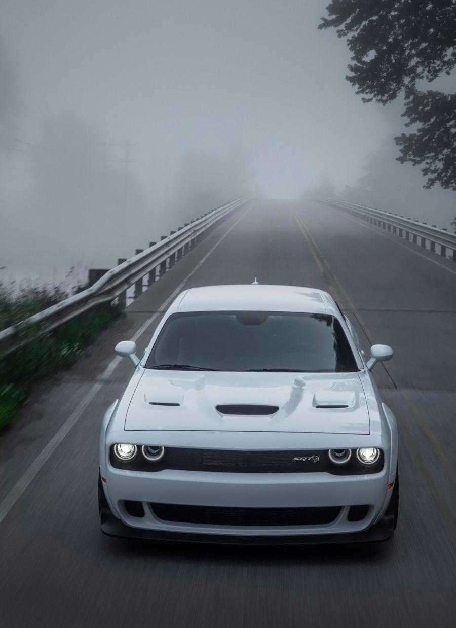  Dodge Challenger SRT Hellcat Widebody 2017 года  (фото 53 из 69)